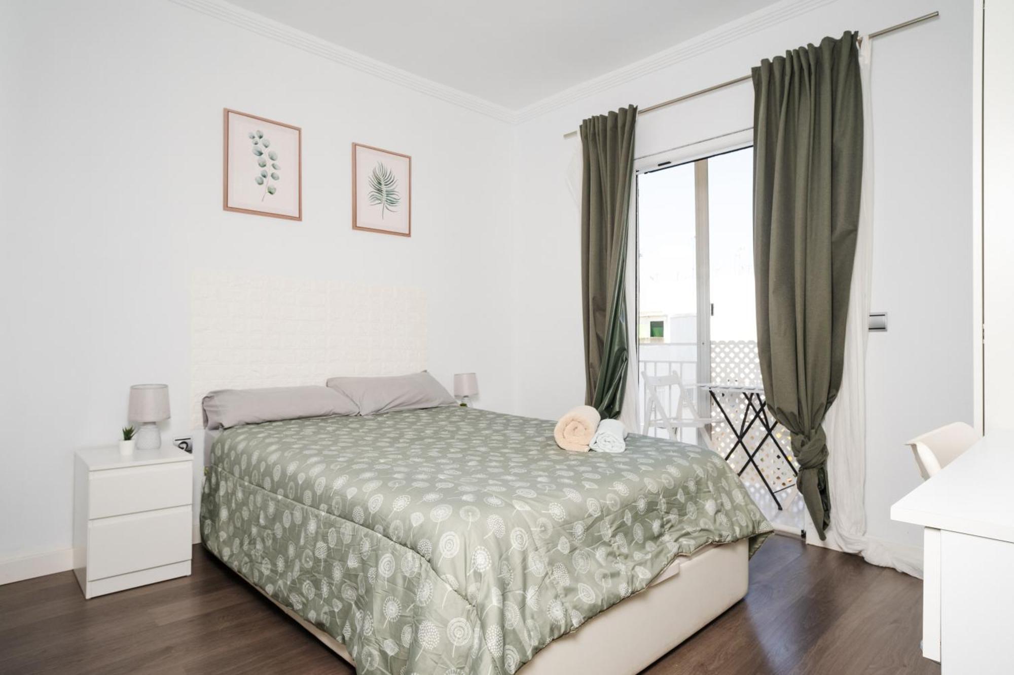 Acogedor Piso Con Balcon Apartamento Sevilha Exterior foto